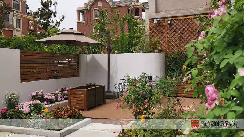 鄭州天倫莊園別墅庭院設(shè)計(jì)實(shí)景圖 鄭州天倫莊園別墅庭院設(shè)計(jì)實(shí)景圖